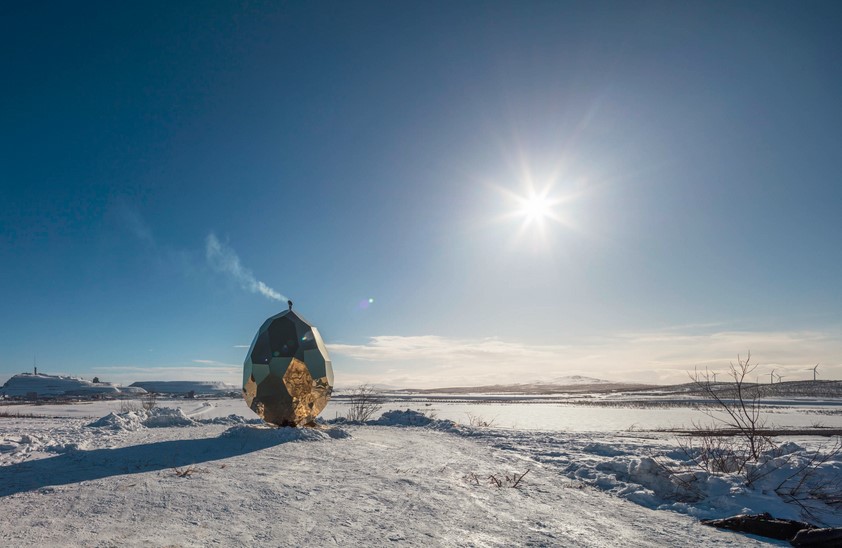 Sweden’s ‘Solar Egg’ Sauna Soothes Troubled Mining Town