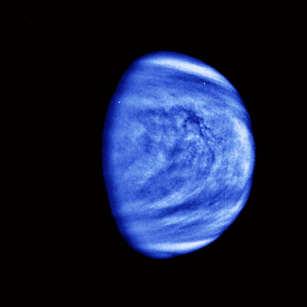 Venus: Rich Atmosphere Could Host Microbial Life